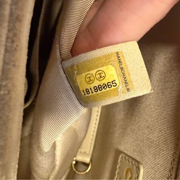 Chanel Large Boy Bag Quilted Suede Beige‎ with Antique Gold Hardware NWOT - Picture 7 of 15